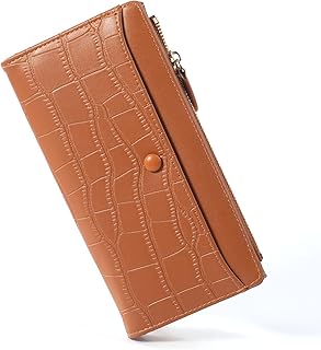 Women's wallet with two faux leather components classic wallet with patterns.. DIAYTAR NIGERIA bridges the gap between desire and affordability with nationwide delivery in under 8 days.