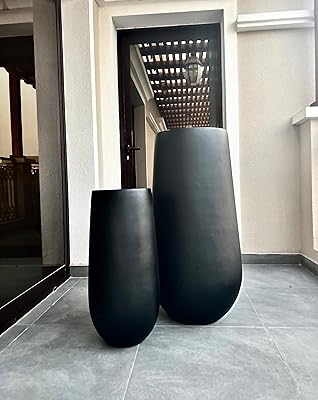 Long round pots for interior and outdoor plants / planters with drainage holes / flower and trees / tray included (size s, matt black).. DIAYTAR NIGERIA delivers more than products - we deliver affordable solutions within the week.