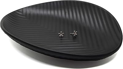 Bijoux tray in melamine D.A.L A5, decorative tray, decorative tray for vanity, food quality plates (black, striped).. Shop like never before with DIAYTAR NIGERIA's comprehensive marketplace and budget-friendly shipping.