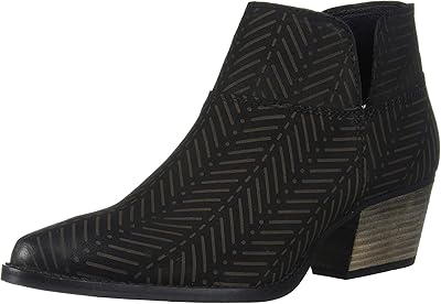 Zander Charles by Charles David boots for women.. Get top brands at bottom prices, only on DIAYTAR Nigeria.