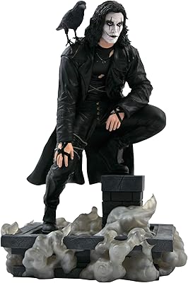 Diamond Select Toys! PVC statue of film crew, multicolored, 10 inch.. Order today, receive in days — DIAYTAR Nigeria makes it possible.