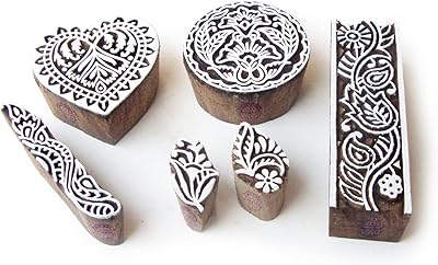 Wood blocks with decorative patterns in the shape of a heart and border for printing (set of 6).. Discover the joy of online shopping with DIAYTAR NIGERIA's budget-friendly prices and reliable shipping.