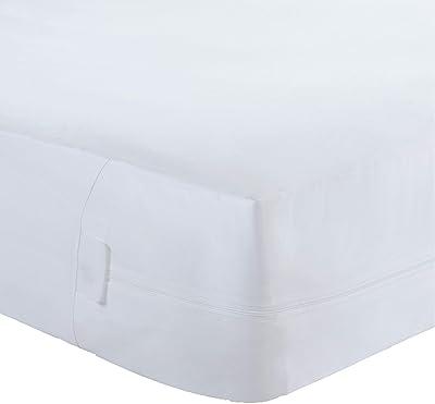 All-in-one impermeable, silent and hypoallergenic mattress protector to help completely protect against insects, mites and allergens.. Your ultimate shopping destination, DIAYTAR NIGERIA combines extensive selection with affordable shipping.