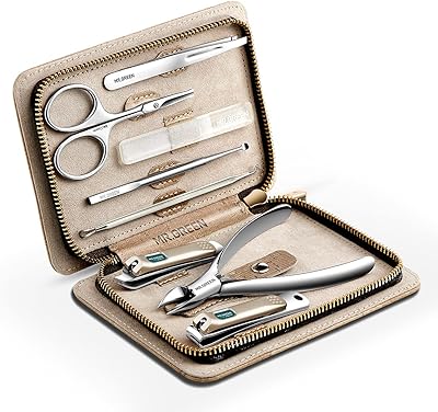 MR personal care kit. Green in stainless steel with PU leather case (gray).. Discover endless possibilities with DIAYTAR NIGERIA's vast e-commerce selection and budget-friendly delivery.