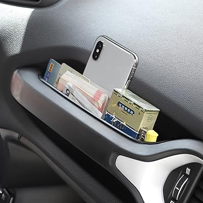 Interior storage box with three pockets for Jeep Renegade 2015 2016 2016 2017 2017 2019 2020 2021 2022 Storage box with phone support with rubber cushion.. DIAYTAR NIGERIA brings the marketplace experience online with affordable and reliable delivery service.