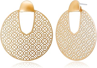 Oziel earrings for women in the shape of plated tears.. DIAYTAR NIGERIA: Where affordability meets variety, with thousands of products delivered in less than 8 days.