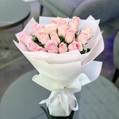 Bouquet of luxury pink flowers from Dubai.. DIAYTAR NIGERIA: Where every Nigerian finds what they need at prices they can afford, delivered promptly.