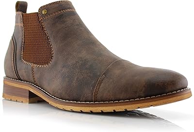 Chelsea Boots relaxed to put on men in silver sterling model.. DIAYTAR NIGERIA delivers what matters - quality, affordability, and prompt nationwide shipping.