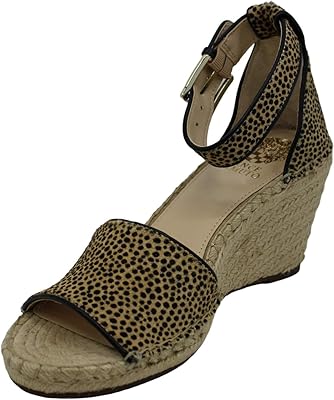 High heeled sandals Vince Camuto Leera for women.. DIAYTAR NIGERIA connects you with what you need at prices you'll love, delivered within 8 days.