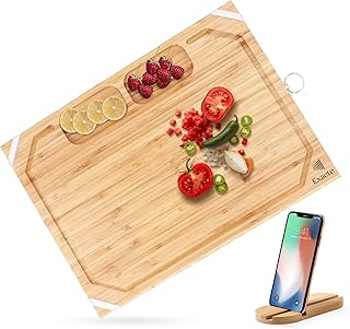 Copy chief bamboo cutting board with integrated compartments and grooves for juice, large thick service tray for kitchen and dining room, butcher cubes for meat, cheese and vegetables, plus mobile wooden support (33x45 cm).. Your ideal shopping partner, DIAYTAR NIGERIA offers extensive variety with reliable nationwide shipping.