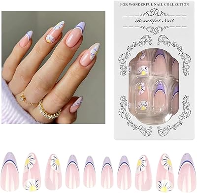 Square pressure nails of medium length of yfulfill, white pressure nails with golden stars decorations.. DIAYTAR NIGERIA revolutionizes e-commerce with our affordable prices and dependable delivery timeframes.