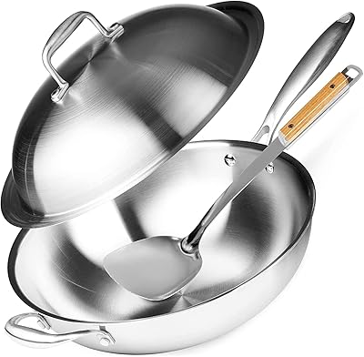 Wok stove - Stainless steel non -stick stove with curved lid and bamboo spatula - Kitchen battery resistant to scratches for gas, induction or electric stove.. DIAYTAR NIGERIA provides endless shopping possibilities with affordable prices and prompt delivery service.