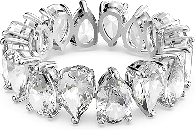 Ring in the shape of a swarovski vitor pear, with dazzling swarovski crystals