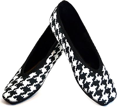 Foldable and flexible flat socks for women, for travel, training, dance, yoga, house, interior, black and white, size l.. DIAYTAR NIGERIA transforms online retail with unbeatable prices and consistent delivery timeframes.