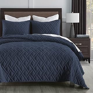 HORIMUT HOME King size bed set, navy blue, classic geometric pattern sewn in diamonds, super soft and light quilted bed for all seasons.. DIAYTAR NIGERIA: Where affordability and variety come together with nationwide 5-8 day delivery.