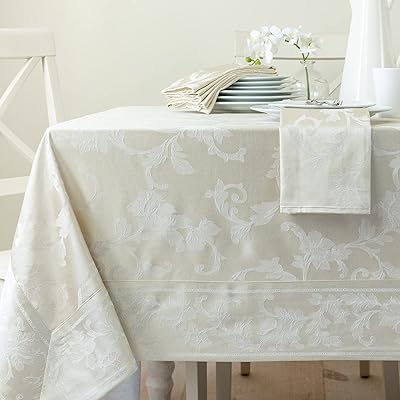 Damassed table runner Harmony de Benson Mills for every day.. Your complete e-commerce solution, DIAYTAR NIGERIA offers variety and value with nationwide shipping.