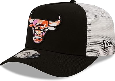 Adjustable trucker in the shape of a black NBA Seasonal Infill New Era of the Chicago Bulls.. DIAYTAR NIGERIA brings online shopping to every Nigerian with affordable prices and reliable shipping.