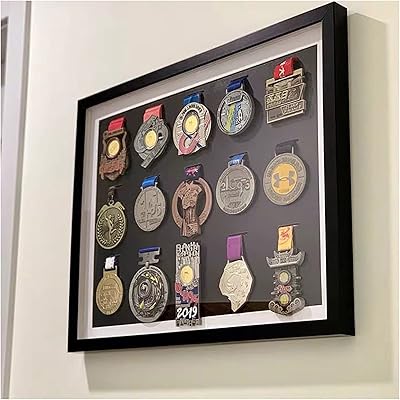 Photo frame for presentation of medals with solid wood medal box and insignia.. The best online shopping experience in Nigeria — DIAYTAR delivers it all.