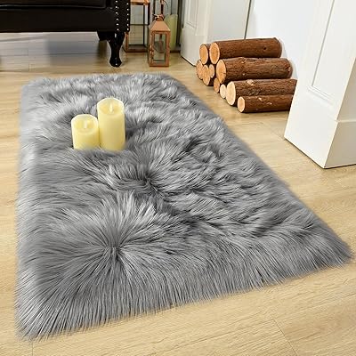 Ultra soft Lucas soft carpet - 2 x 4 feet, gray.. DIAYTAR NIGERIA delivers happiness in 5-8 days with our affordable and diverse product range.