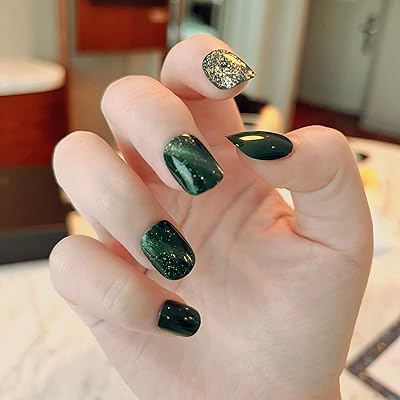 False nails with short green pressure monina, false nails with shiny pressure, 24 pieces including an elegant jelly glue, acrylic nails with elegant complete cover (emerald).. Shop the smart way with DIAYTAR NIGERIA's extensive selection and budget-friendly nationwide delivery.