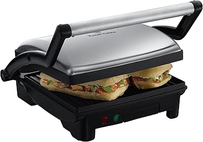 Grill machine and Panini Russell Hobbs, silver, model 17888 \ "Guarantee manufacturer of one year \".. DIAYTAR NIGERIA delivers affordability and convenience to your doorstep within 8 days of purchase.