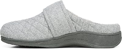 Flovings mules in indulge pugs for comfortable women for the house for the house.. DIAYTAR NIGERIA: Redefining e-commerce with affordable prices and reliable nationwide shipping.