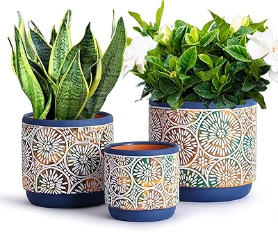 Set of 3 ceramic flower pots interior with holes.. Shop smarter with DIAYTAR Nigeria — from household essentials to electronics, we have everything you need. Plus, our delivery is fast, secure, and arrives between 5 and 8 days.