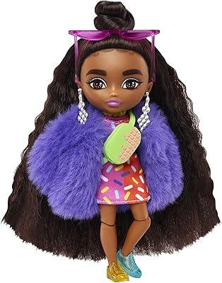 Extra mini barbie doll n ° 1 (14 cm) bearing a spray print dress and a fur coat, with doll's support and accessories, including mini sunglasses and a banana bag, gift for children 3 years and more.. DIAYTAR Nigeria brings you closer to everything you need — fast delivery, low costs, and variety.