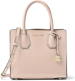 Little Mercer Michael Kors bag for women.. Experience shopping without stress at DIAYTAR NIGERIA's comprehensive and budget-friendly platform.