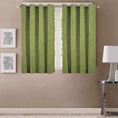 Queensliving elegant curtain in solid pleated fabric, 1.5 m window - Lot of 2, green.. Affordable choices, delivered fast — that's the DIAYTAR Nigeria promise.