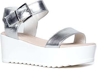 Surf sandals with thick sole for women open stove large heel and bridle.. Discover the convenience of DIAYTAR NIGERIA's vast product range delivered affordably in 5-8 days.