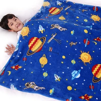 Cover with children's medallion planet cover with space pattern.. Transform your shopping experience with DIAYTAR NIGERIA's vast product selection delivered at unbeatable prices.