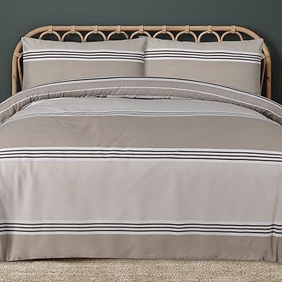 Sleepdown bed, sweet and reversible sleepdown with pillowcases - Double bed (200 cm x 200 cm).. Shop for everything you need at DIAYTAR NIGERIA, with budget-friendly prices and quick delivery.