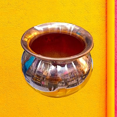 Kalash in original copper | luxury lota for celebrations.. DIAYTAR NIGERIA: Where shopping dreams come true with budget-friendly prices and nationwide shipping.