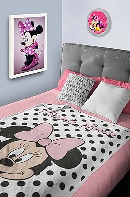 Baby coverage in Disney Minnie Mouse flannel for all seasons, super soft and resistant to discoloration, official multicolored product, trha18279, coverage, size queen.. Shop smart and save with DIAYTAR NIGERIA's extensive product range and 5-8 day delivery guarantee.