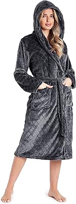 Sweet fleece bathrobe for women City Comfort comfortable clothing.. DIAYTAR NIGERIA combines affordability with convenience, delivering your purchases within 5-8 days.