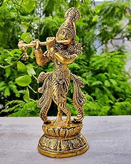 Statue of Ganesha Lakshmi sculpted exquisitely and detailed in finish.. Your digital shopping companion, DIAYTAR NIGERIA offers unmatched value with nationwide shipping.
