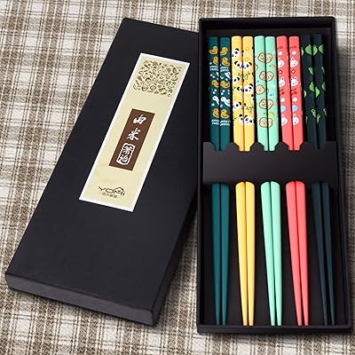 Set of 5 pairs of luxury reusable baguettes - Korean Chinese Korean, light and easy -to -use Korean wooden baguettes for Asian cuisine (colored animals).. With DIAYTAR Nigeria, shopping online is easy, affordable, and fast.
