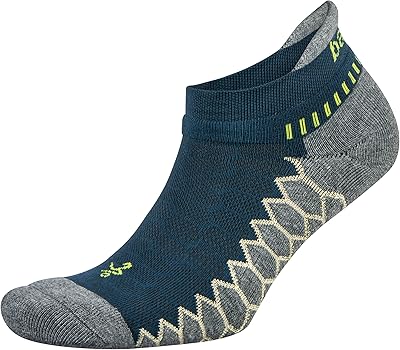 Short racing sports socks Balega Silver Tight for men and women (1 pair).. DIAYTAR NIGERIA brings affordable shopping solutions to every corner of Nigeria in just 5-8 days.