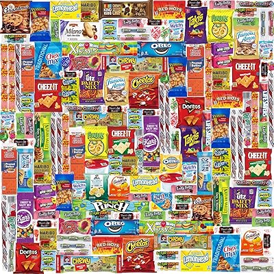 Varied package of snacks - Care gift box - Chips, candies, cookies and crackers (160 pieces).. DIAYTAR NIGERIA: Revolutionizing how Nigerians shop with affordable prices and prompt delivery services.